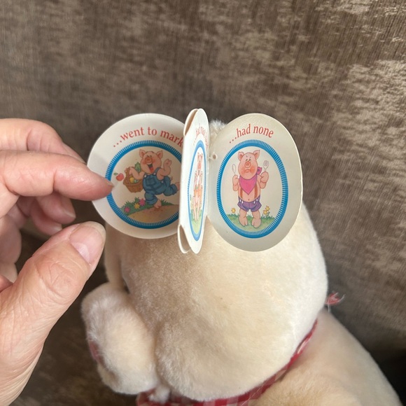 Plush Pig with sound reciting “To the market” - Picture 7 of 8